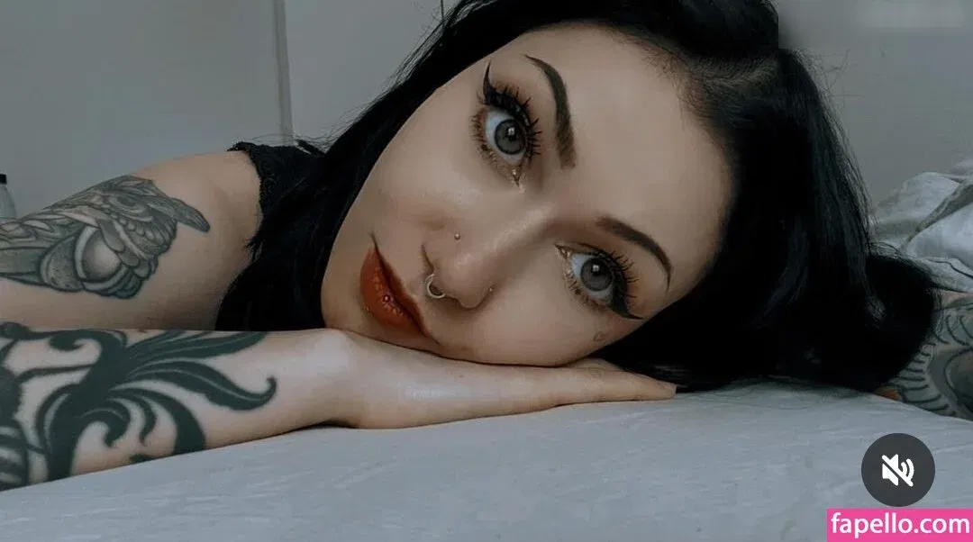 Facialize Me Onlyfans Photo Gallery 