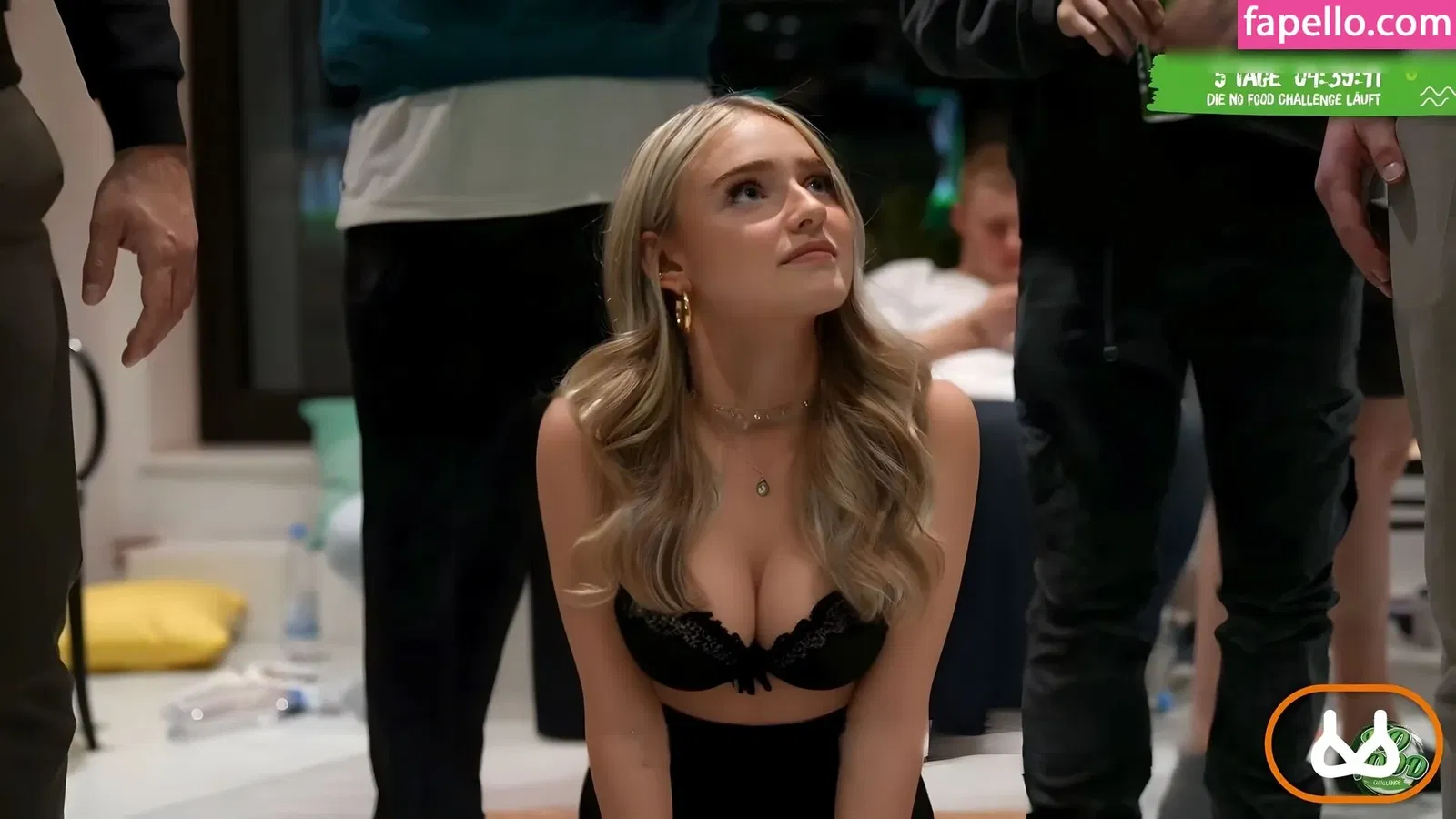 Facialize Me Onlyfans Photo Gallery 