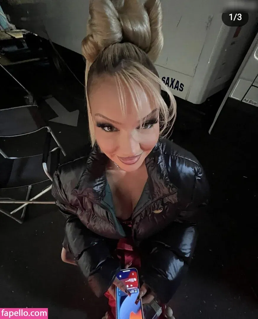 Facialize Me Onlyfans Photo Gallery 