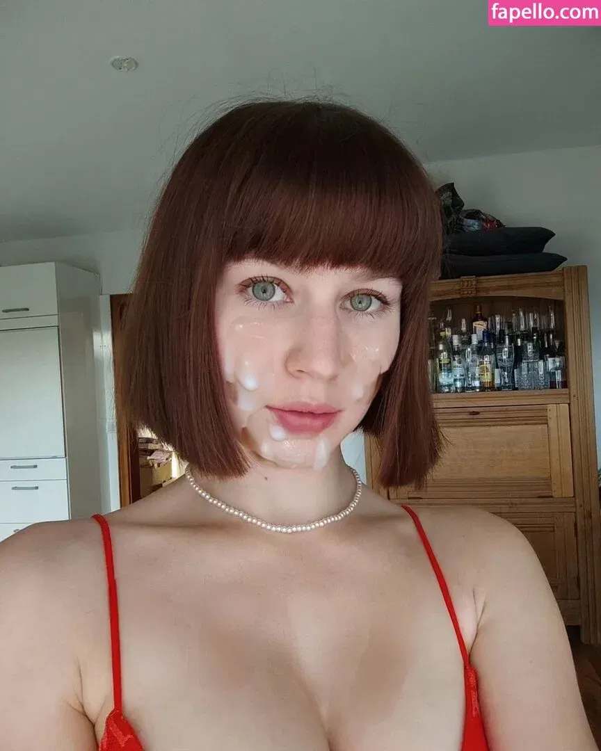 Facialize Me Onlyfans Photo Gallery 