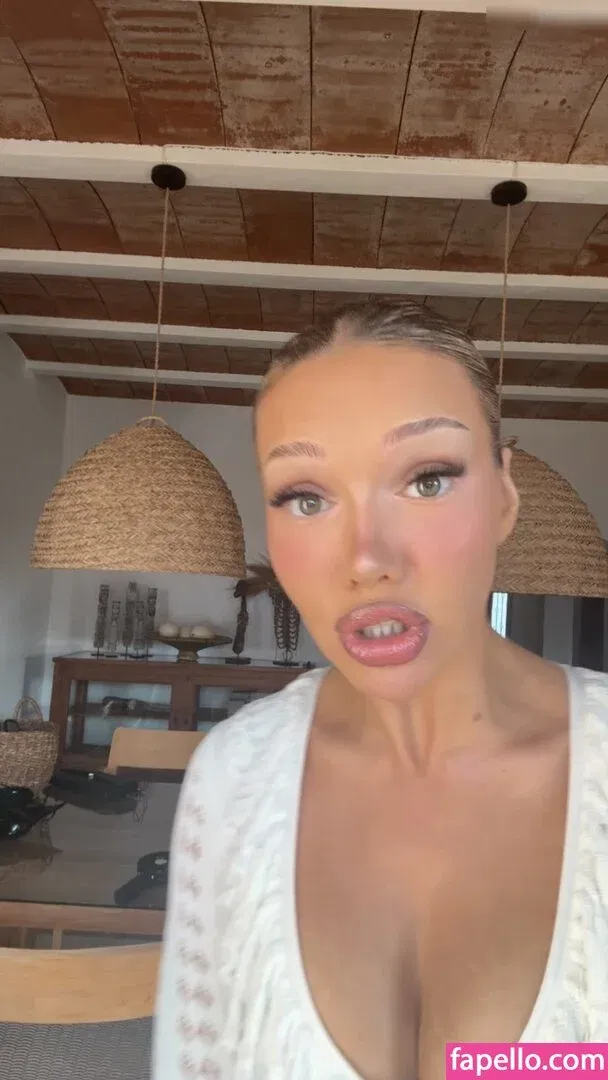 Facialize Me Onlyfans Photo Gallery 