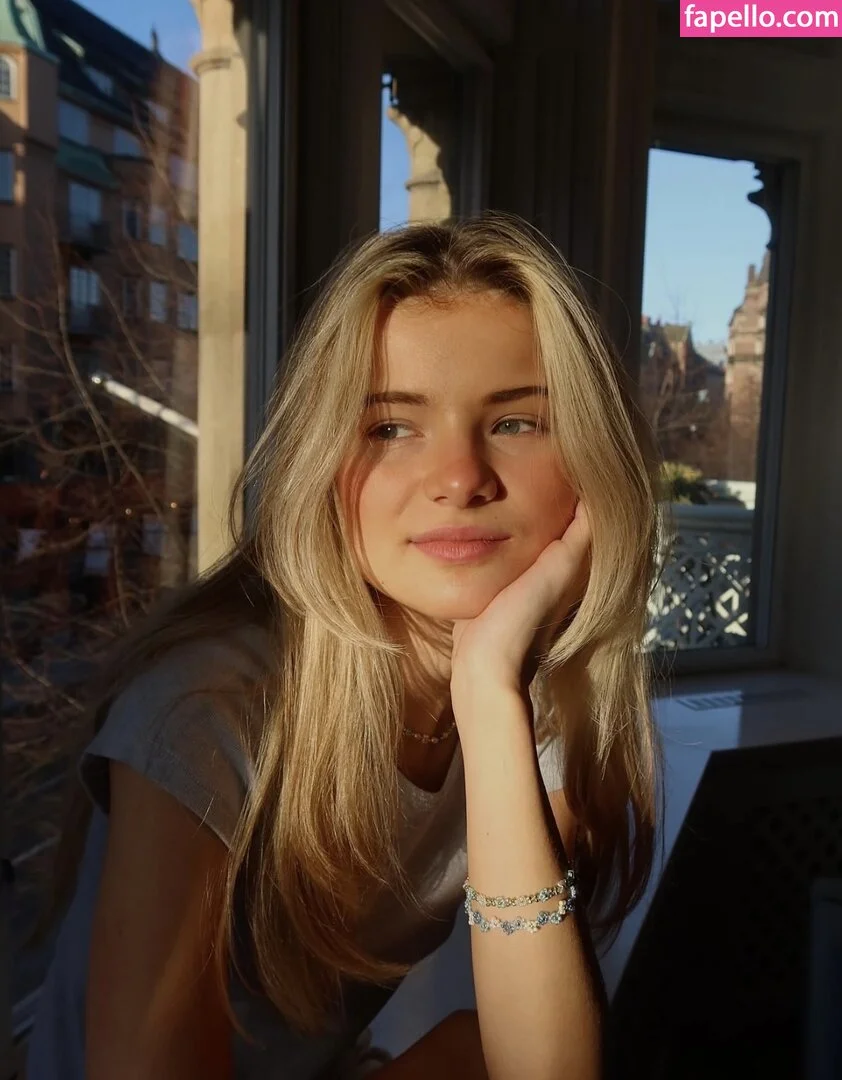 Facialize Me Onlyfans Photo Gallery 