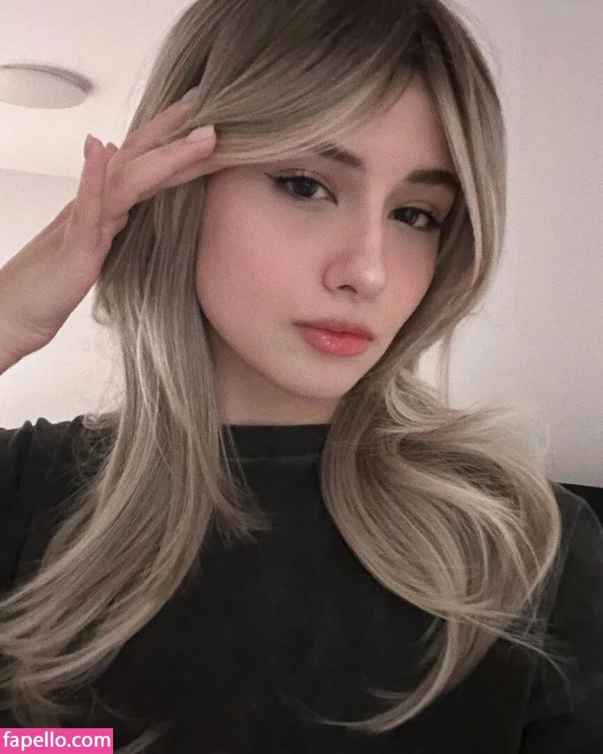 Facialize Me Onlyfans Photo Gallery 