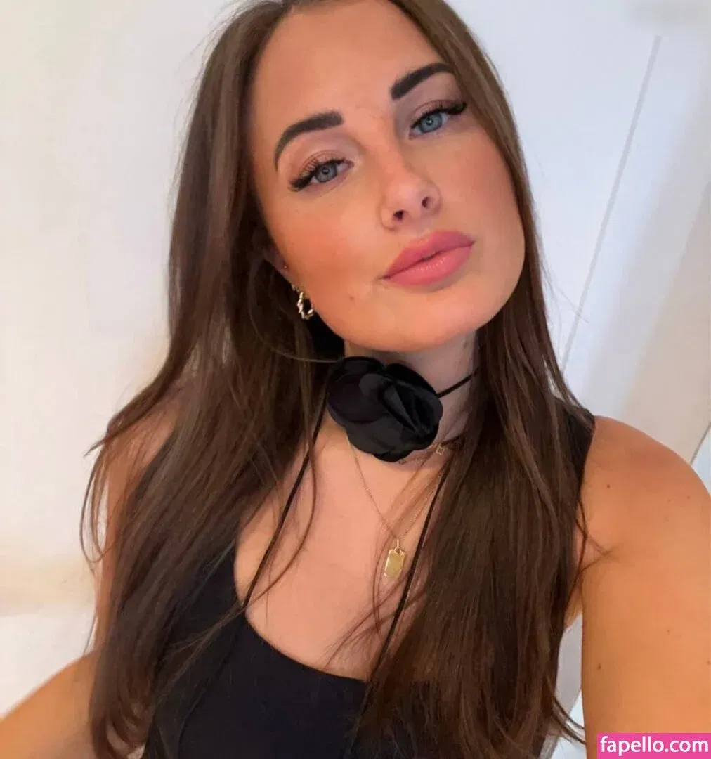 Facialize Me Onlyfans Photo Gallery 