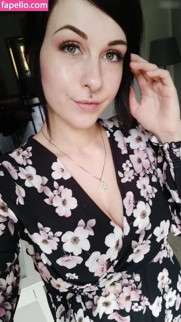 Facialize Me Onlyfans Photo Gallery 