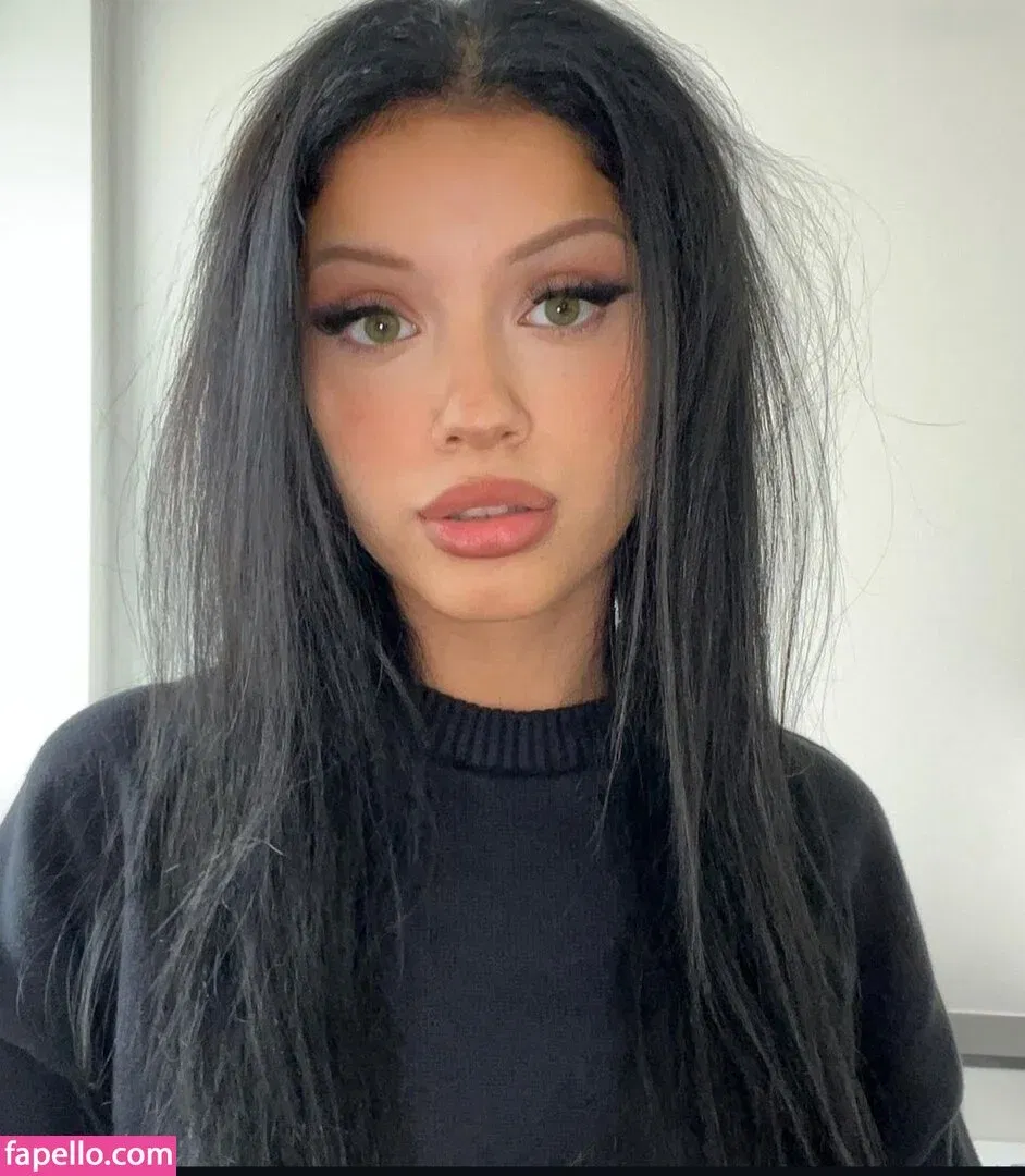 Facialize Me Onlyfans Photo Gallery 