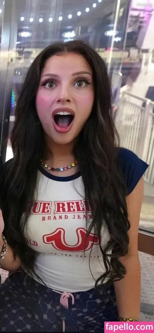 Facialize Me Onlyfans Photo Gallery 