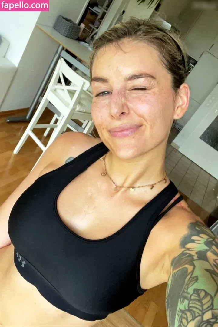 Facialize Me Onlyfans Photo Gallery 