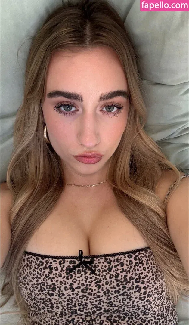 Facialize Me Onlyfans Photo Gallery 