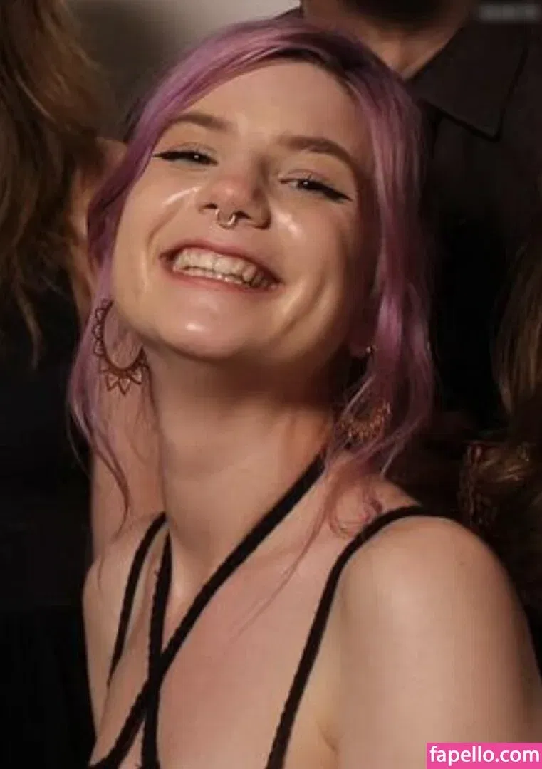 Facialize Me Onlyfans Photo Gallery 