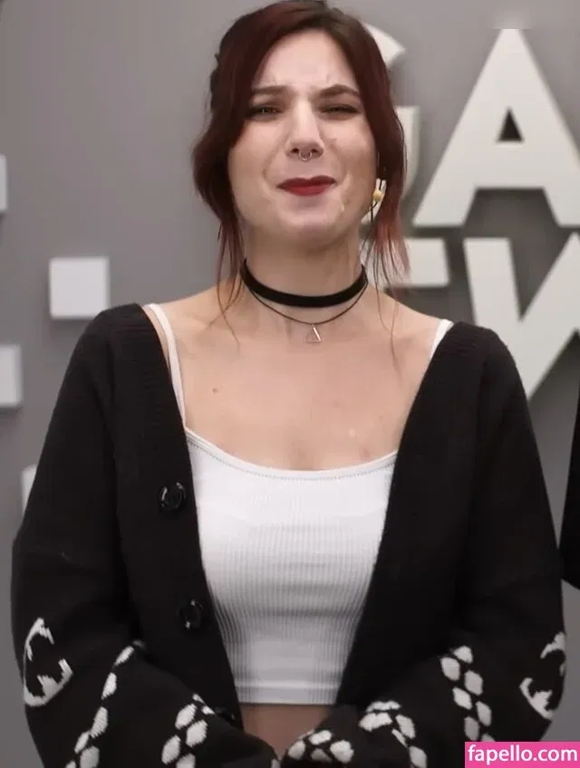 Facialize Me Onlyfans Photo Gallery 