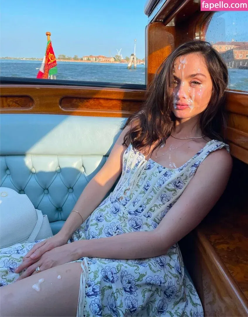 Facialize Me Onlyfans Photo Gallery 