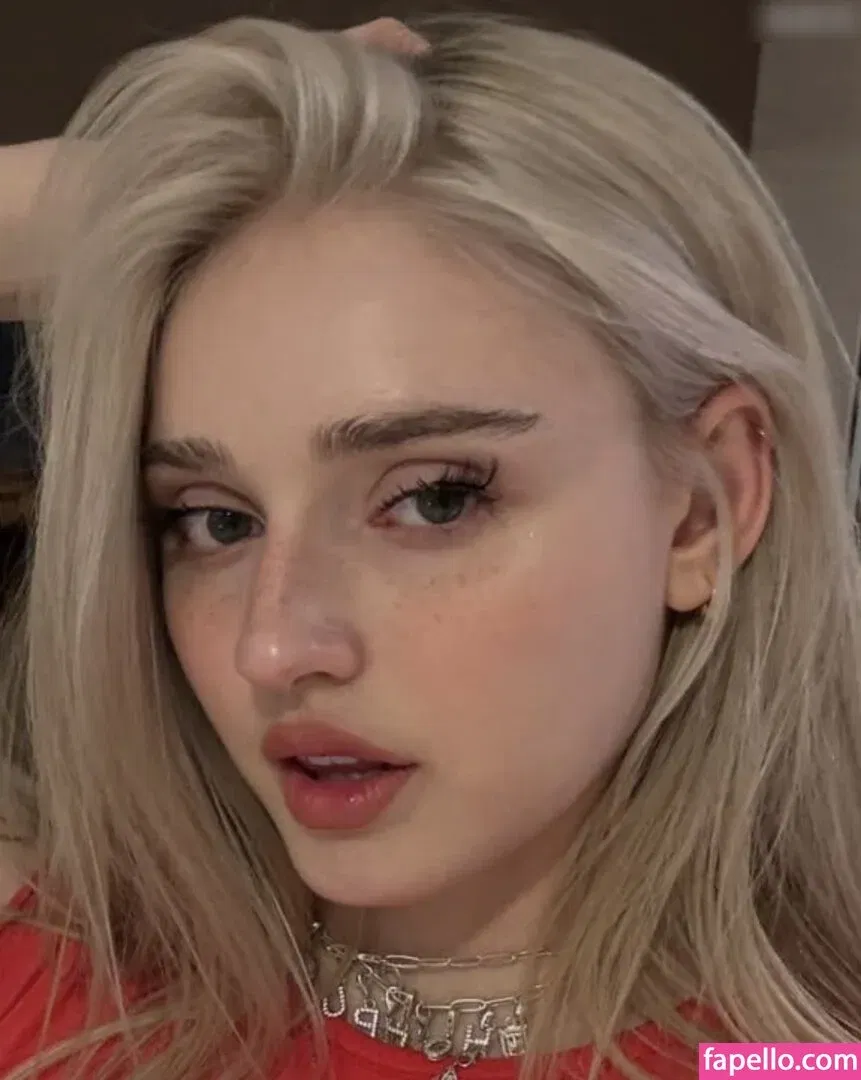 Facialize Me Onlyfans Photo Gallery 