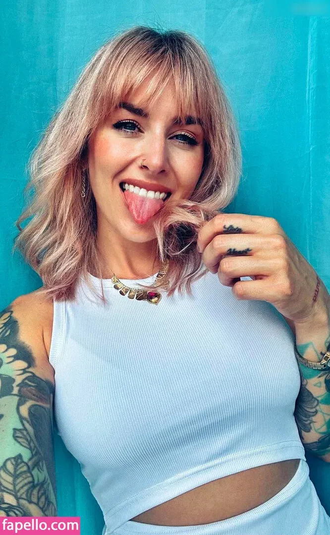 Facialize Me Onlyfans Photo Gallery 