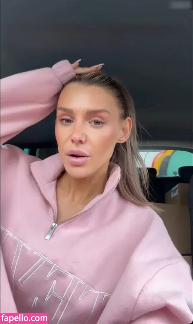 Facialize Me Onlyfans Photo Gallery 