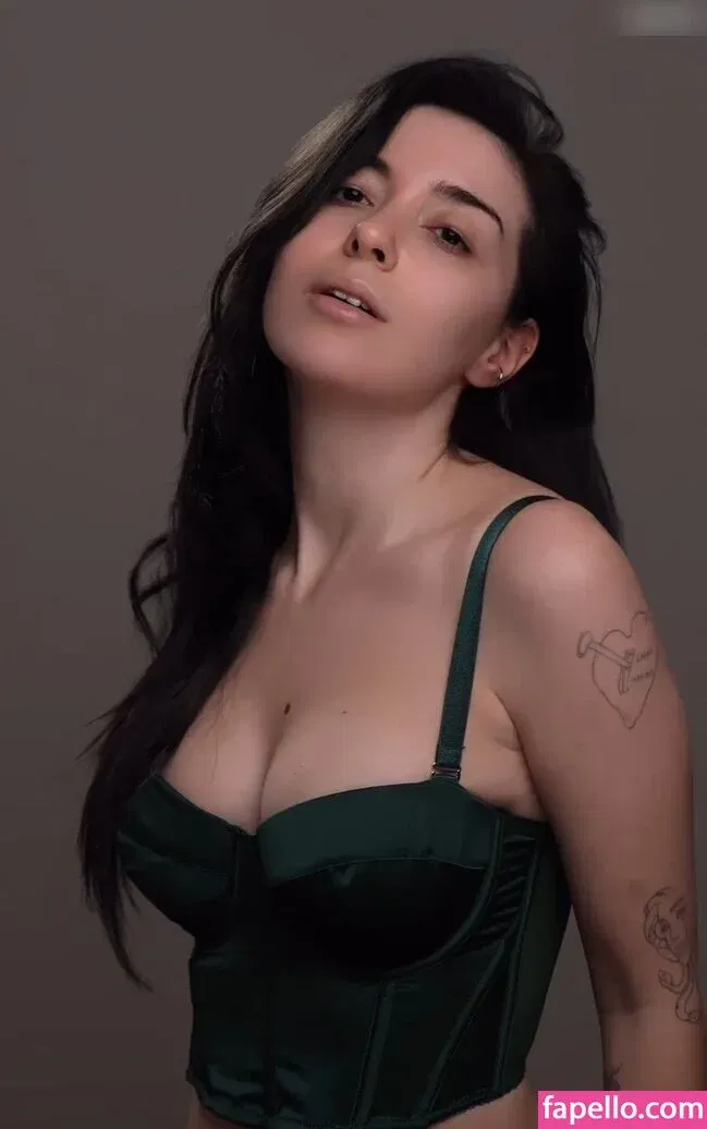 Facialize Me Onlyfans Photo Gallery 