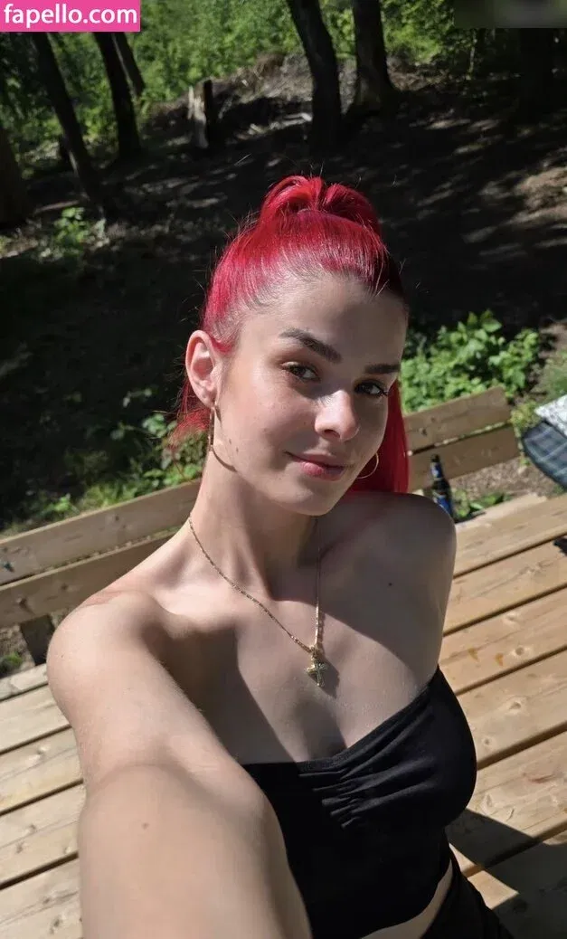 Facialize Me Onlyfans Photo Gallery 