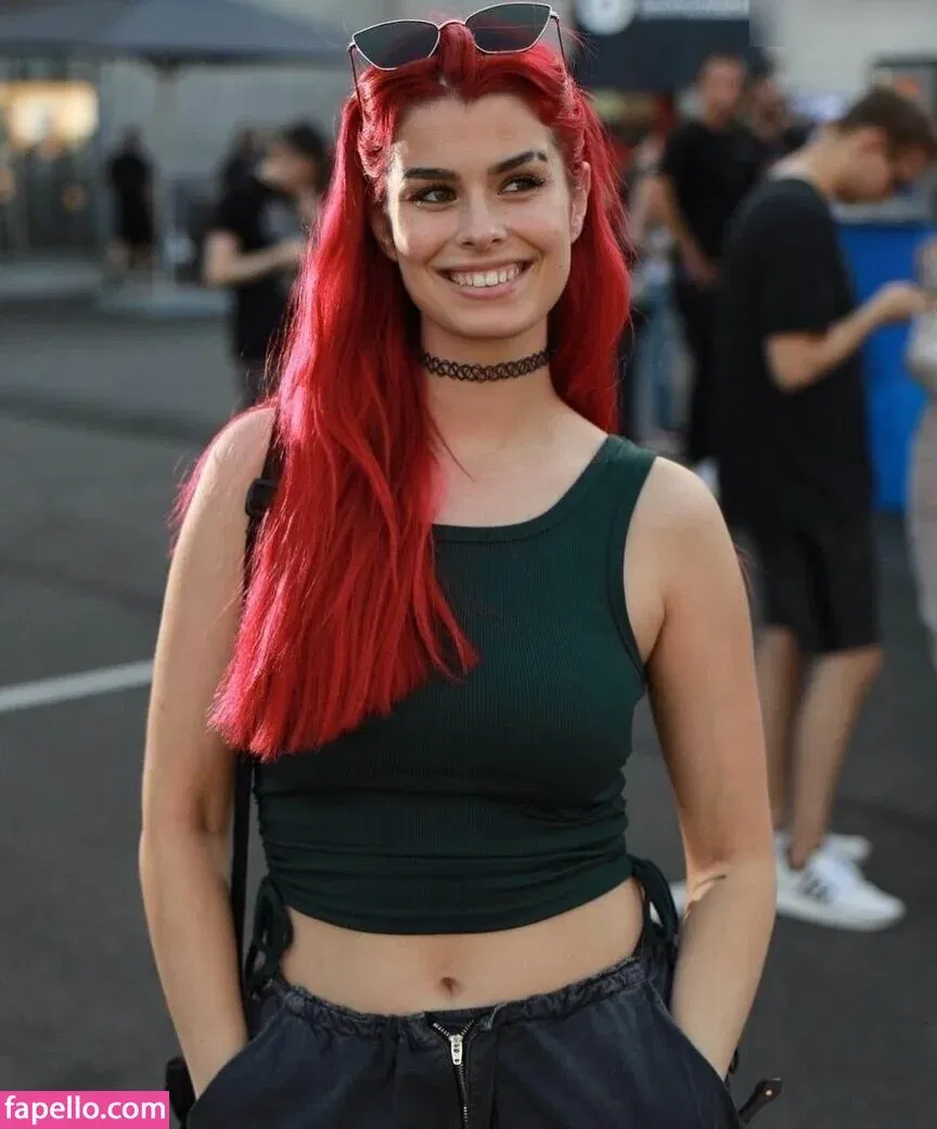 Facialize Me Onlyfans Photo Gallery 