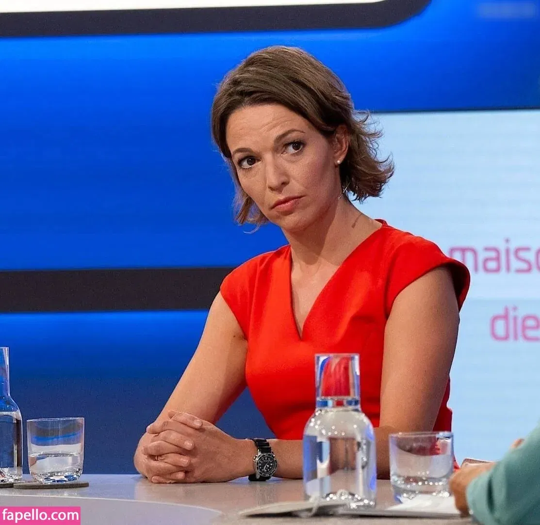 Facialize Me Onlyfans Photo Gallery 