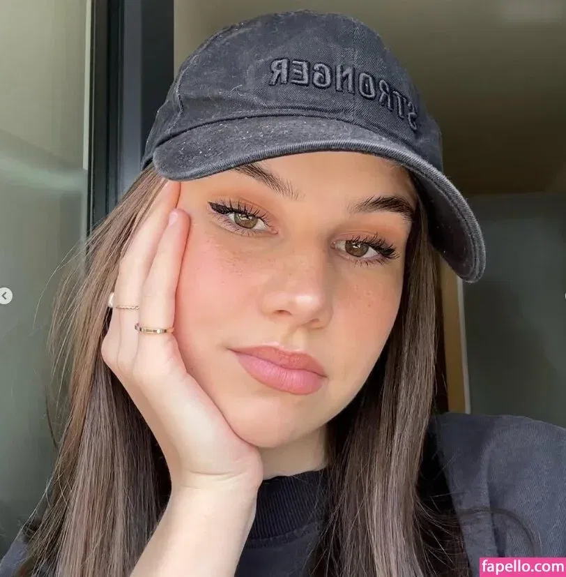 Facialize Me Onlyfans Photo Gallery 