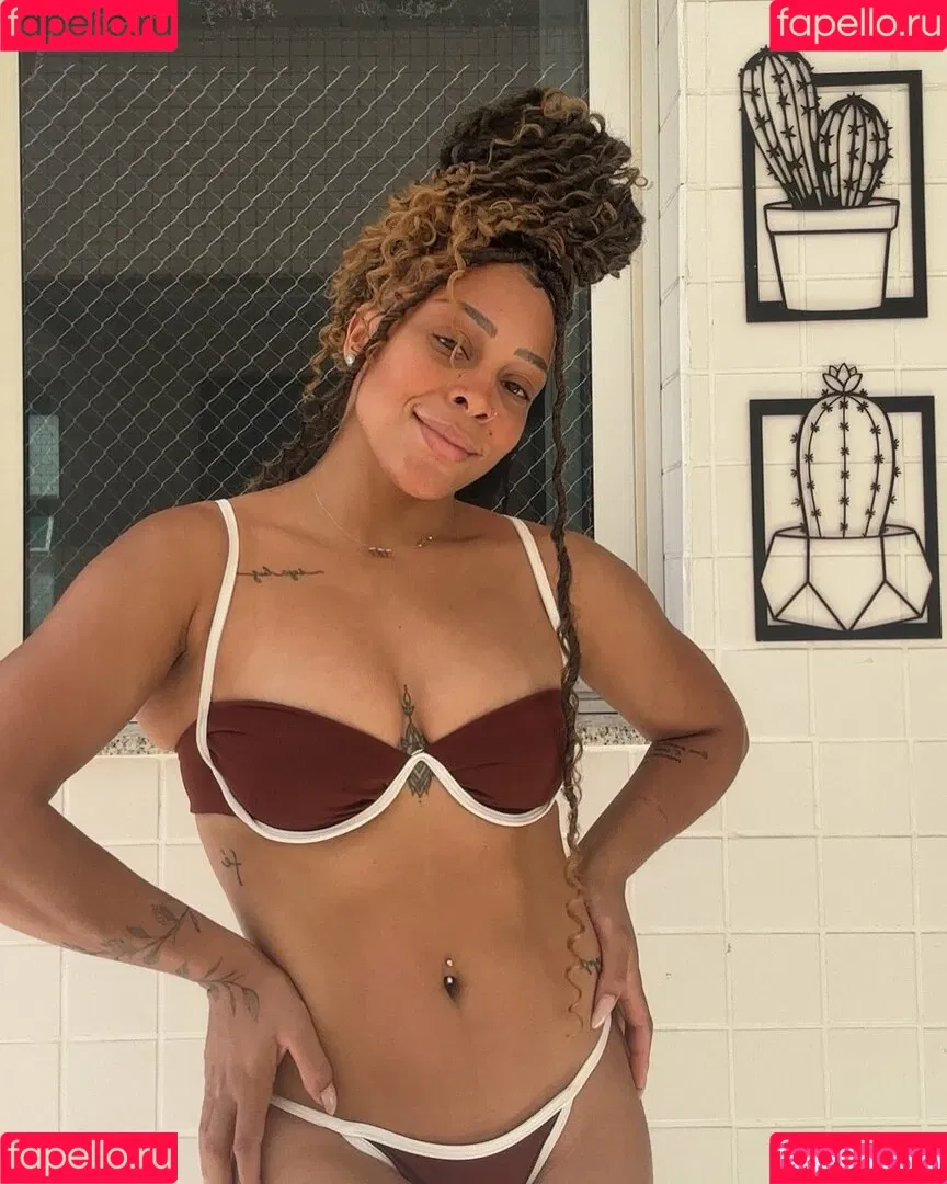 Lorrane Dos Santos Onlyfans Photo Gallery 