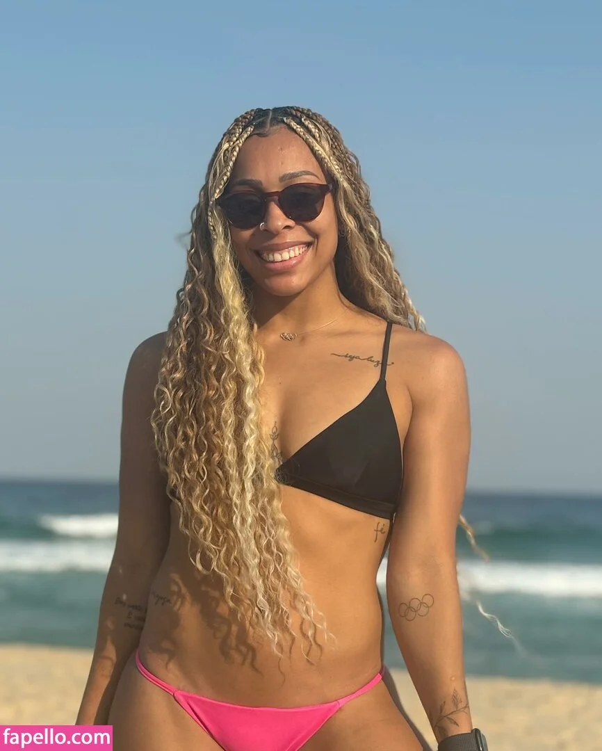 Lorrane Dos Santos Onlyfans Photo Gallery 