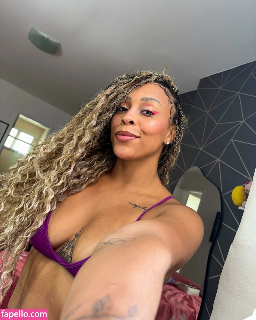 Lorrane Dos Santos Onlyfans Photo Gallery 