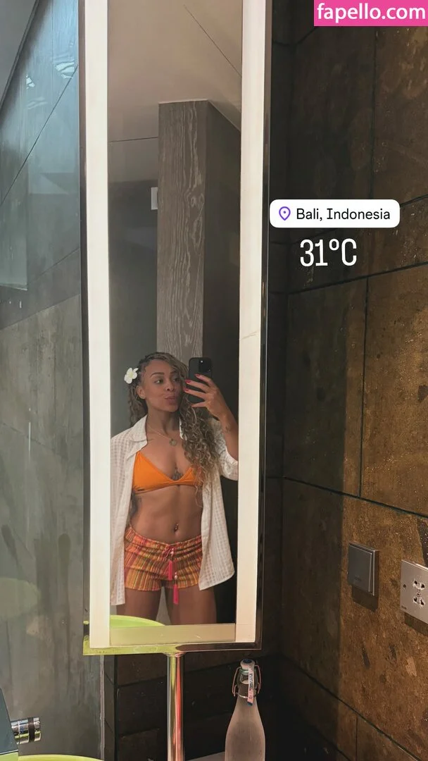 Lorrane Dos Santos Onlyfans Photo Gallery 