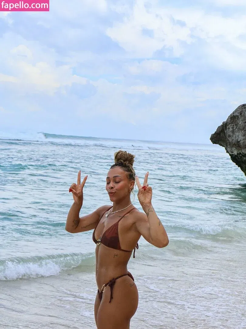 Lorrane Dos Santos Onlyfans Photo Gallery 