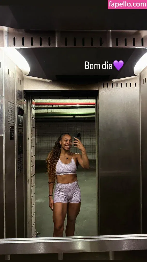 Lorrane Dos Santos Onlyfans Photo Gallery 