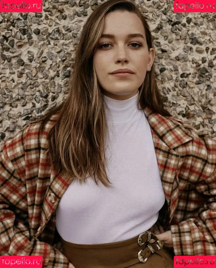 Victoria Pedretti Onlyfans Photo Gallery 