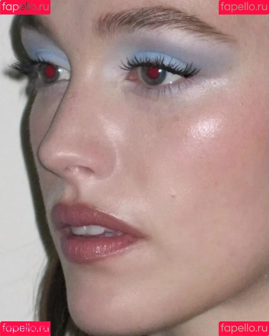 Victoria Pedretti Onlyfans Photo Gallery 