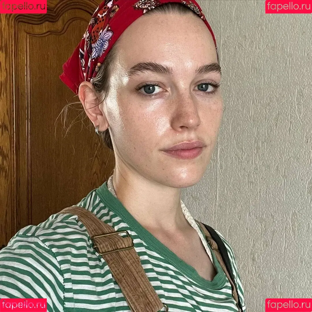 Victoria Pedretti Onlyfans Photo Gallery 