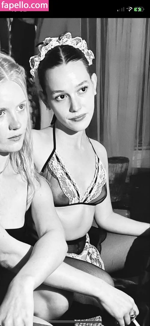 Victoria Pedretti Onlyfans Photo Gallery 