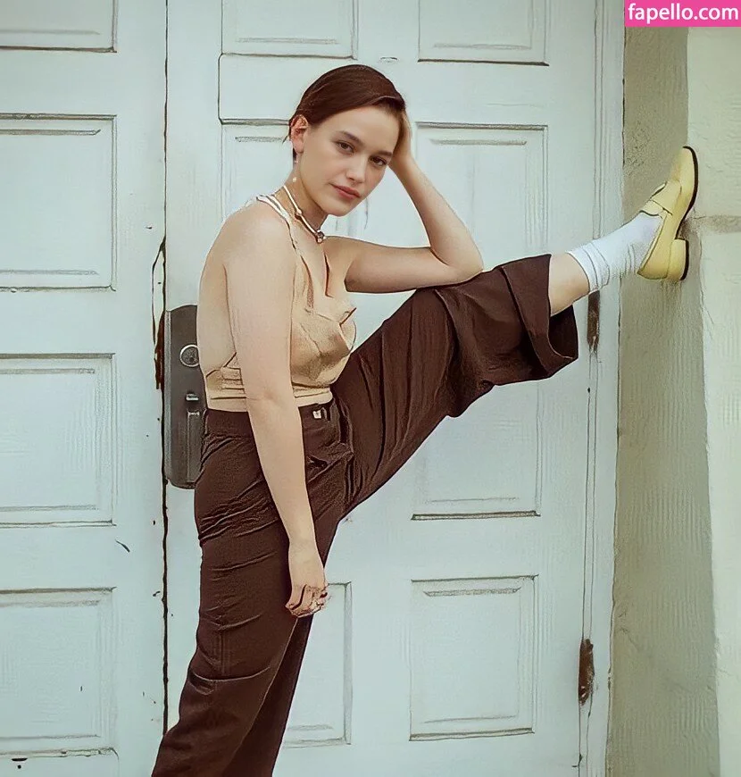 Victoria Pedretti Onlyfans Photo Gallery 