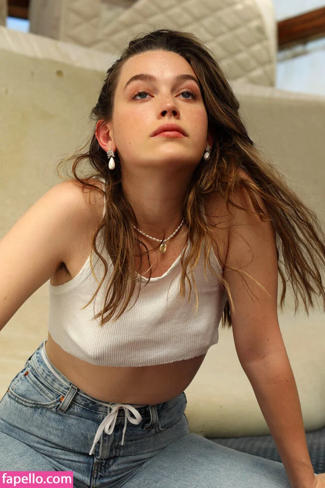 Victoria Pedretti Onlyfans Photo Gallery 