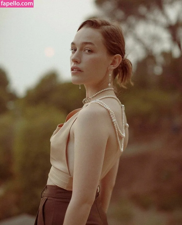 Victoria Pedretti Onlyfans Photo Gallery 