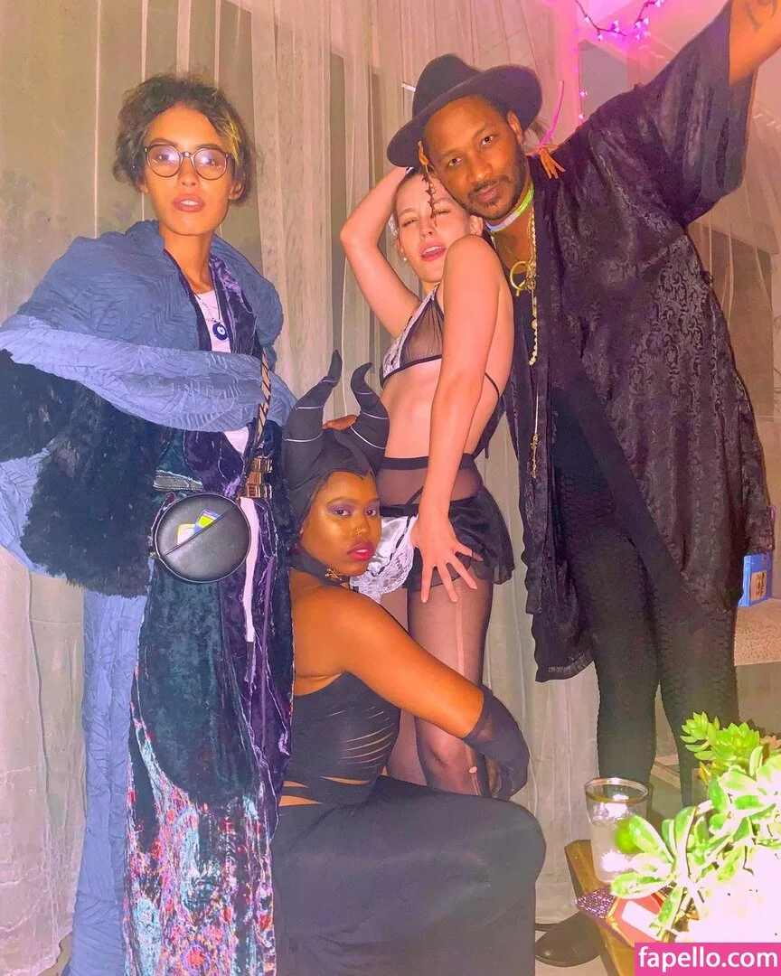 Victoria Pedretti Onlyfans Photo Gallery 