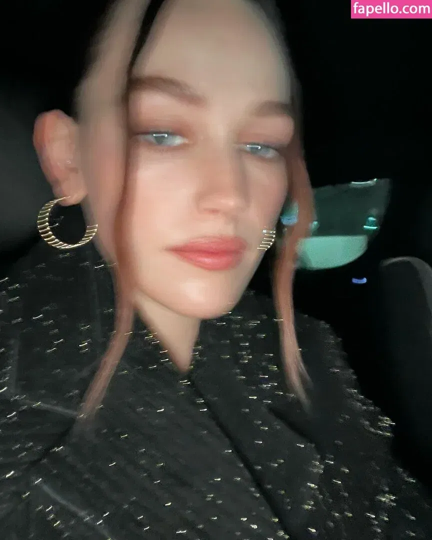 Victoria Pedretti Onlyfans Photo Gallery 