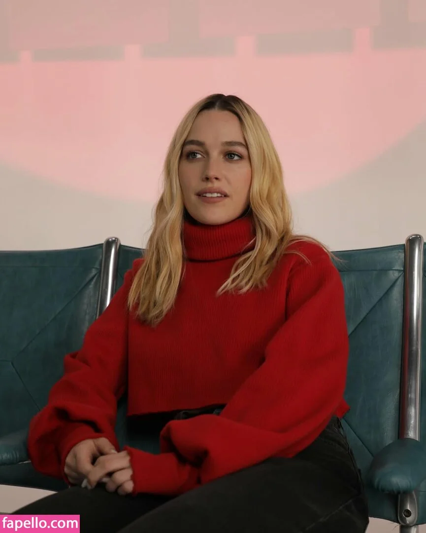 Victoria Pedretti Onlyfans Photo Gallery 