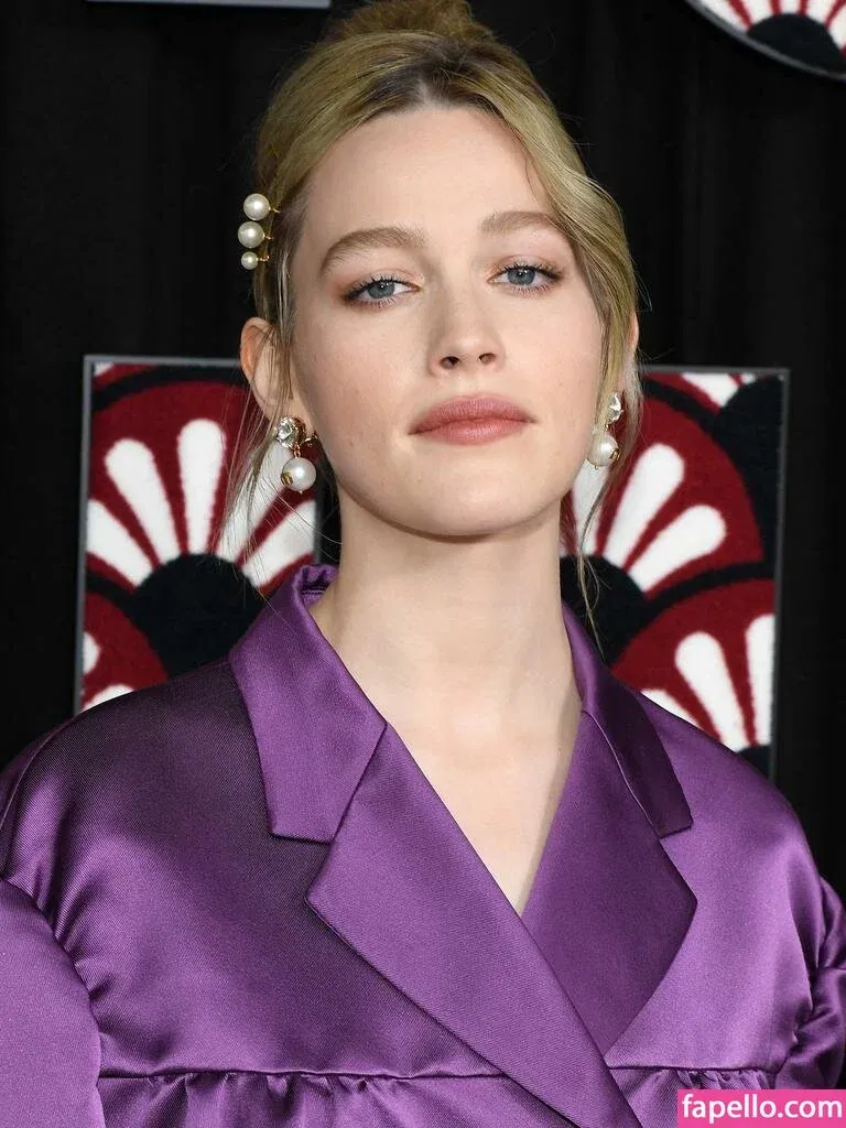 Victoria Pedretti Onlyfans Photo Gallery 