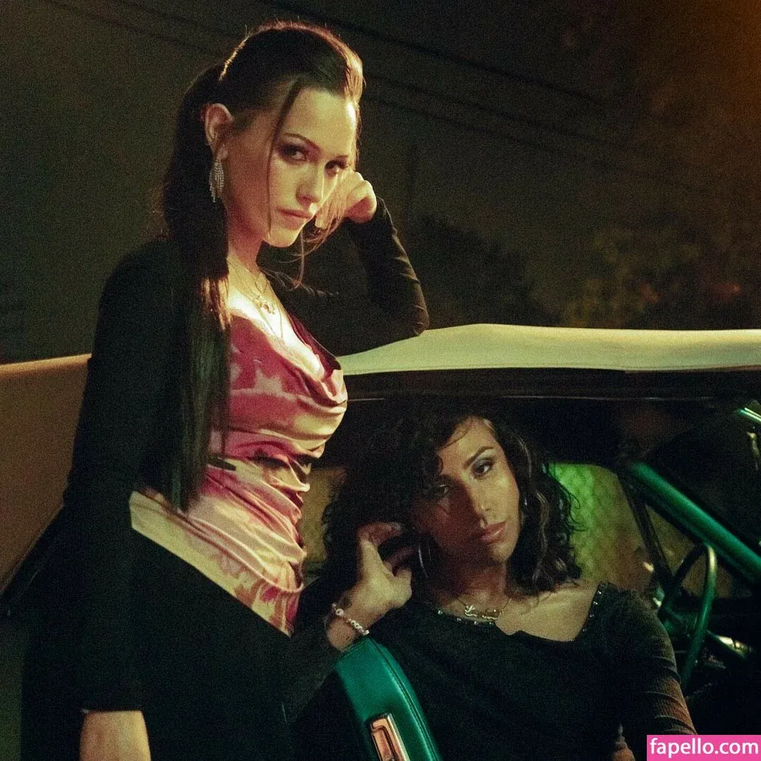 Victoria Pedretti Onlyfans Photo Gallery 