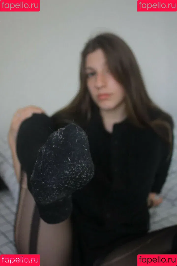 Jules Feet Onlyfans Photo Gallery 