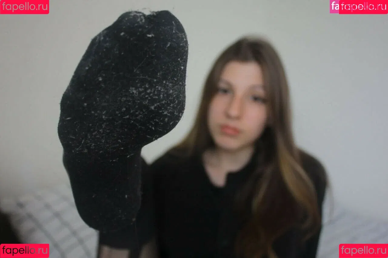 Jules Feet Onlyfans Photo Gallery 