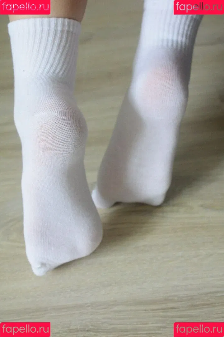 Jules Feet Onlyfans Photo Gallery 
