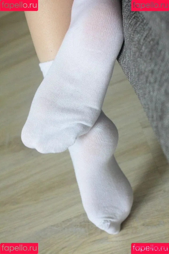 Jules Feet Onlyfans Photo Gallery 