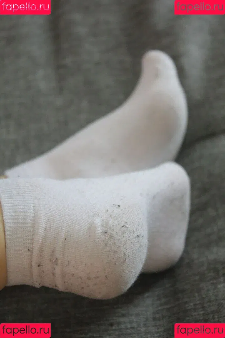 Jules Feet Onlyfans Photo Gallery 