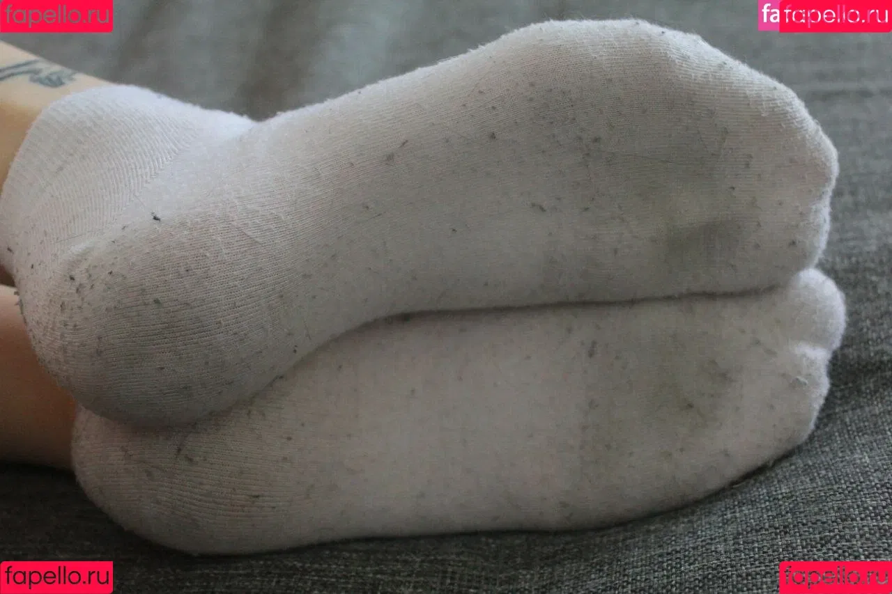 Jules Feet Onlyfans Photo Gallery 