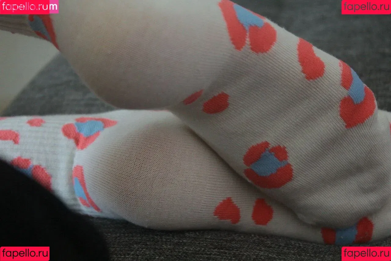 Jules Feet Onlyfans Photo Gallery 