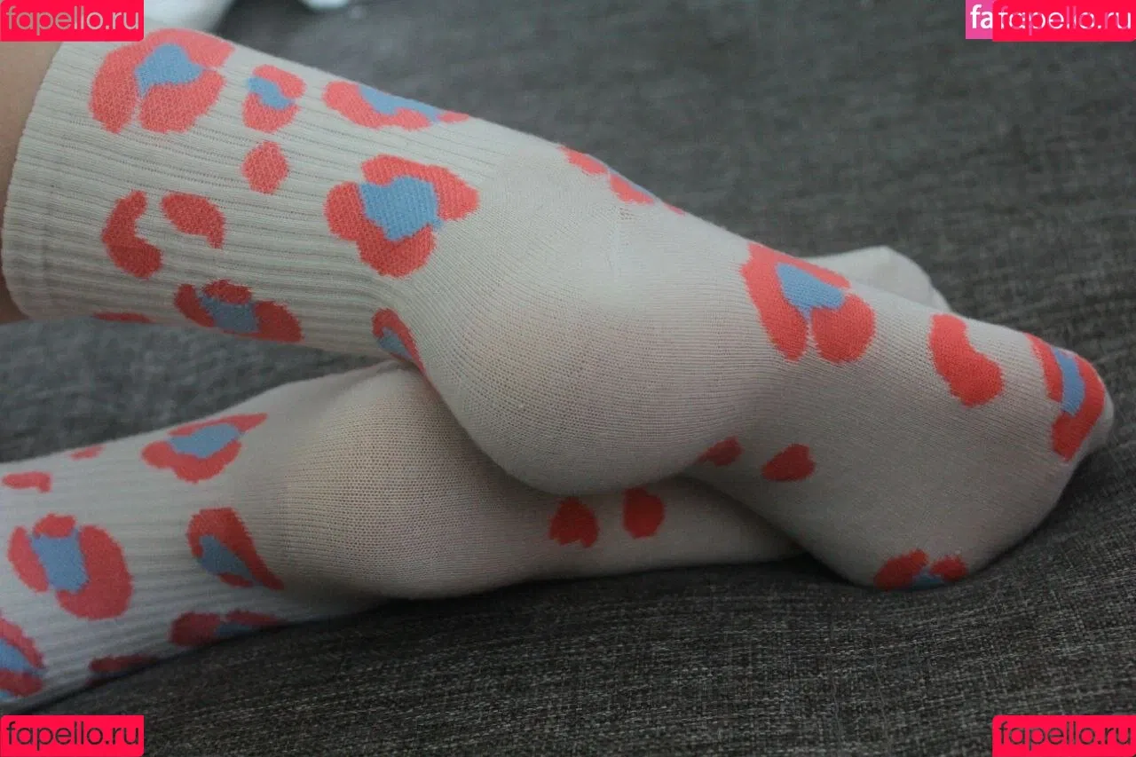 Jules Feet Onlyfans Photo Gallery 